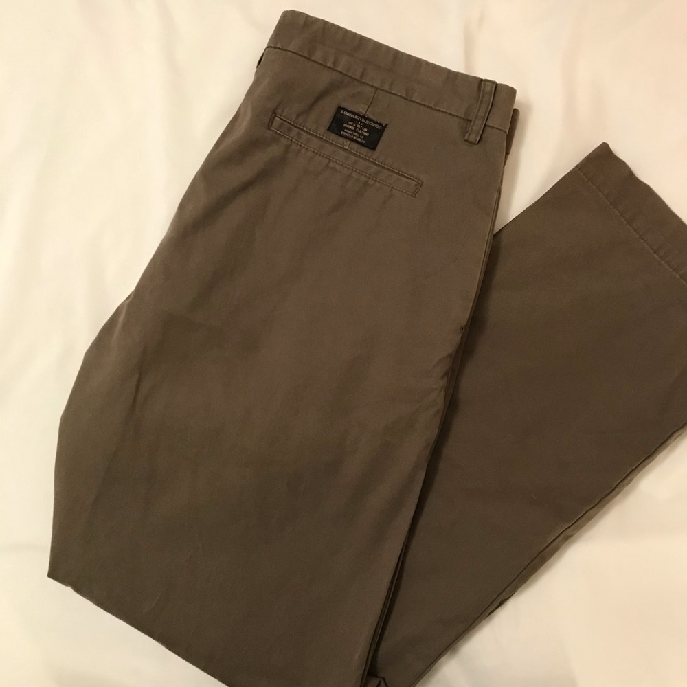 Banana Republic chinos 35x34